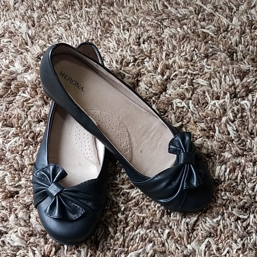Merona Flats Size 8-Offers Welcome!